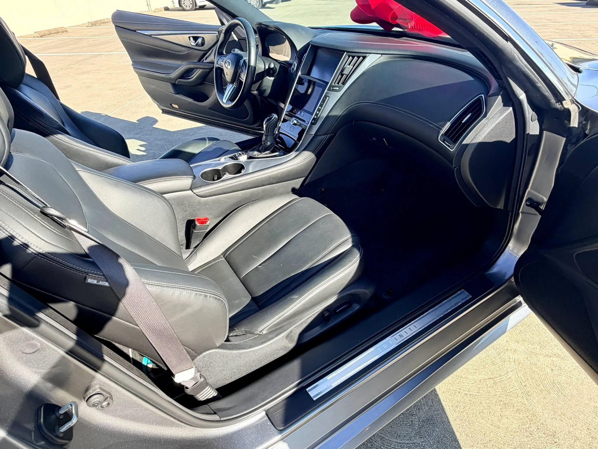 Used 2019 INFINITI Q60 3.0t w/ Cargo Package RWD image 38
