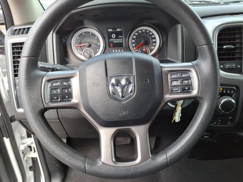 Used 2024 RAM 1500 Classic SLT image 9