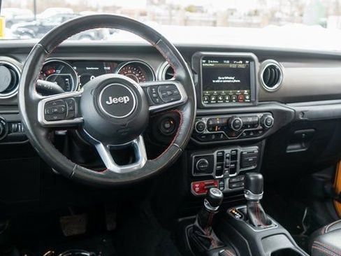 Used 2021 Jeep Gladiator Rubicon w/ Dual Top Group AWD/4WD image 15