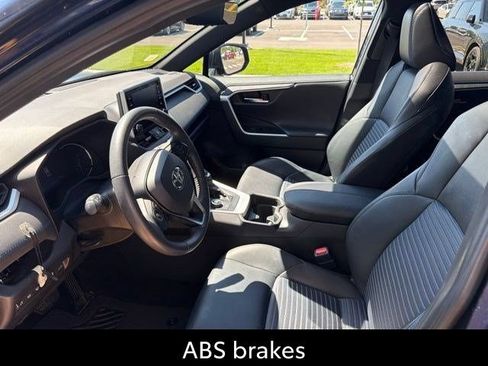 Used 2020 Toyota RAV4 XSE w/ XSE Grade Weather Package AWD/4WD image 17