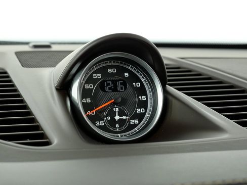 Certified 2018 Porsche 911 Carrera 4S image 17