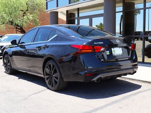 Used 2021 Nissan Altima 2.5 SR FWD image 9