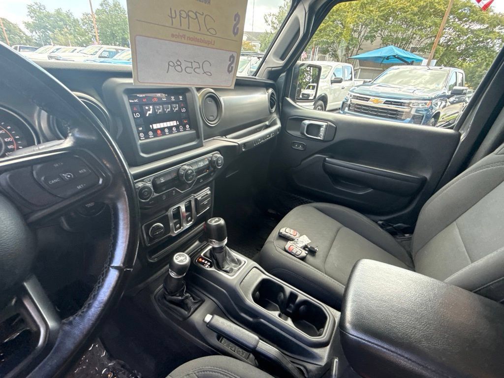 Used 2021 Jeep Wrangler Sport AWD/4WD image 13