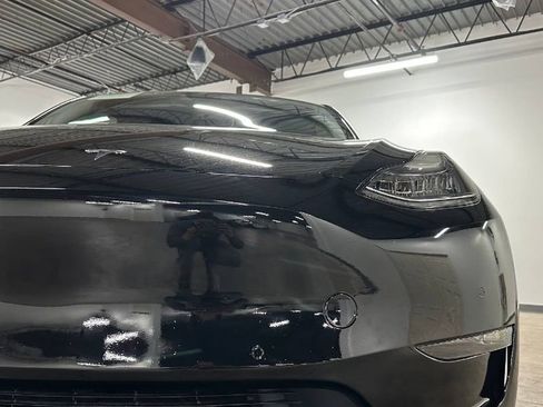 Used 2022 Tesla Model Y Long Range image 5