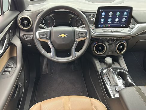 Used 2023 Chevrolet Blazer Premier w/ Enhanced Convenience Package AWD/4WD image 12