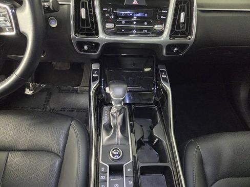 Used 2023 Kia Sorento SX FWD image 13