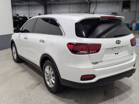 Used 2020 Kia Sorento LX image 5