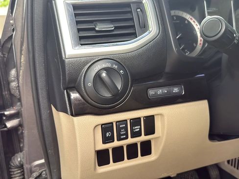 Used 2016 Nissan Titan SV RWD image 30