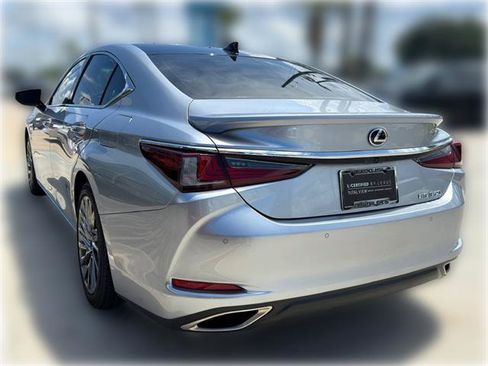 Certified 2024 Lexus ES 350 Ultra Luxury w/ Accessory Package (Z2) FWD image 7