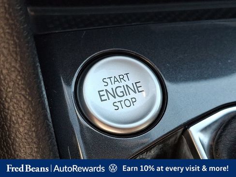 Certified 2023 Volkswagen Tiguan SE w/ Panoramic Sunroof Package AWD/4WD image 33