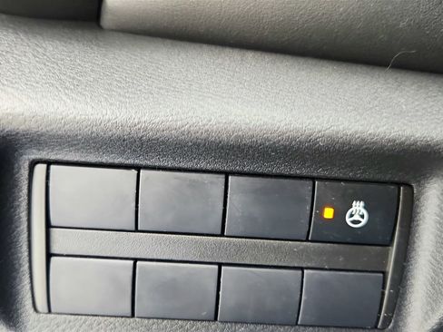 Used 2023 Nissan Kicks SR w/ SR Premium Package image 23