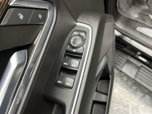 Certified 2024 GMC Sierra 1500 Elevation image 9