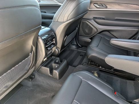 Used 2025 Jeep Grand Cherokee L Limited image 16