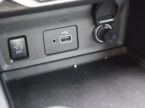 Used 2024 Nissan Sentra S FWD image 21