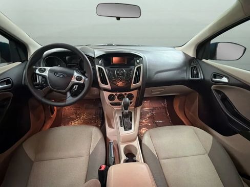 Used 2013 Ford Focus SE FWD image 9