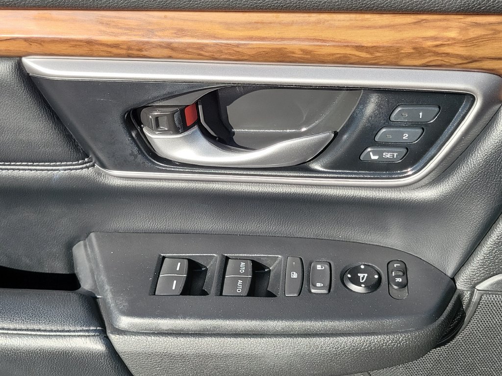 Used 2020 Honda CR-V EX-L image 17