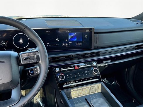 Used 2025 Hyundai Santa Fe Calligraphy image 6