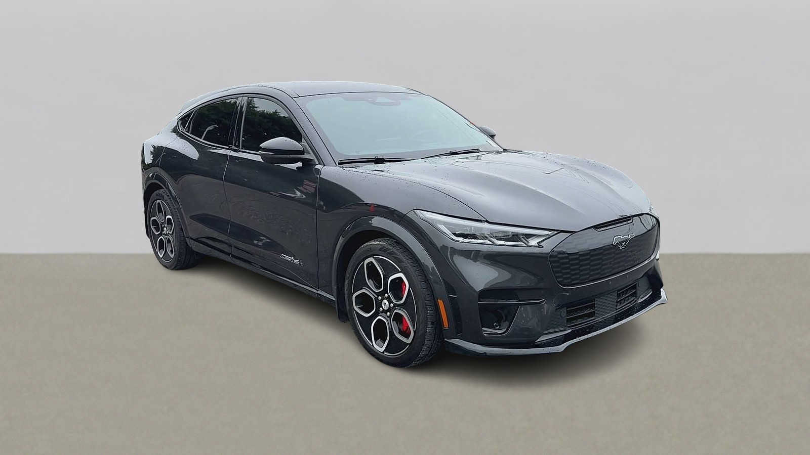 Used 2022 Ford Mustang Mach-E GT AWD/4WD image 2