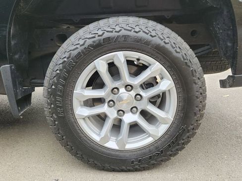 Used 2023 Chevrolet Silverado 1500 LT image 5