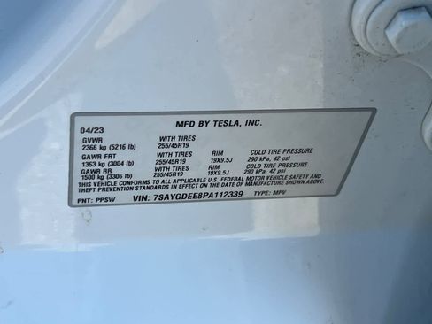 Used 2023 Tesla Model Y Long Range image 38