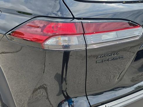 Used 2026 Toyota Corolla Cross SE image 33