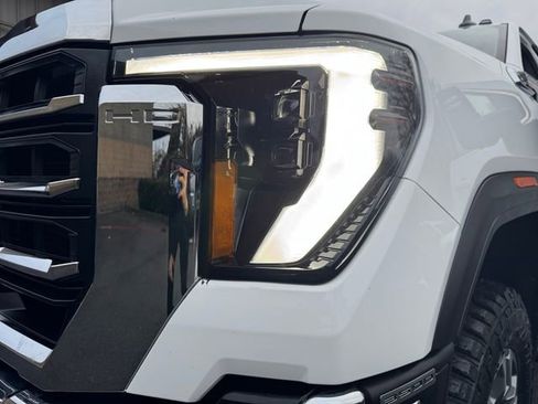 Used 2024 GMC Sierra 3500 SLE w/ SLE Convenience Package image 27