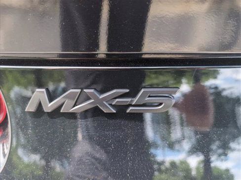 Used 2017 MAZDA MX-5 Miata RF Club RWD image 20