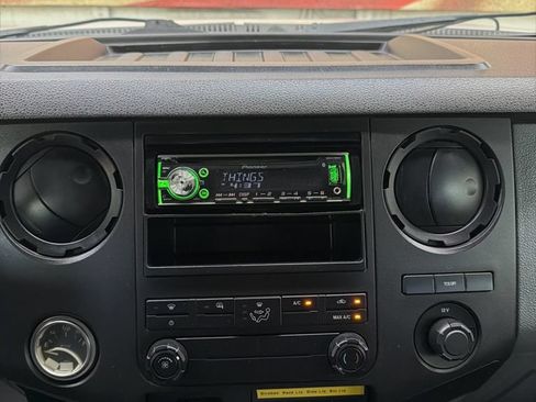 Used 2014 Ford F550 4x4 Crew Cab Super Duty image 29