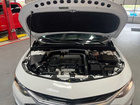 Used 2025 Chevrolet Malibu LT FWD image 30