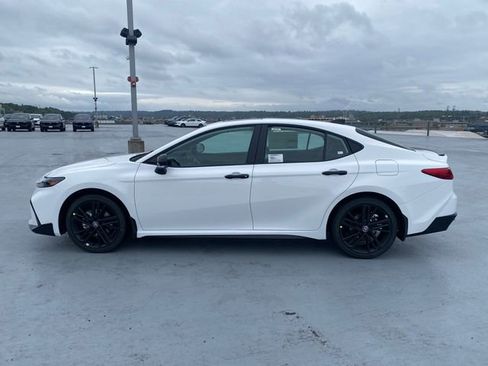 New 2026 Toyota Camry Hybrid AWD/4WD image 7