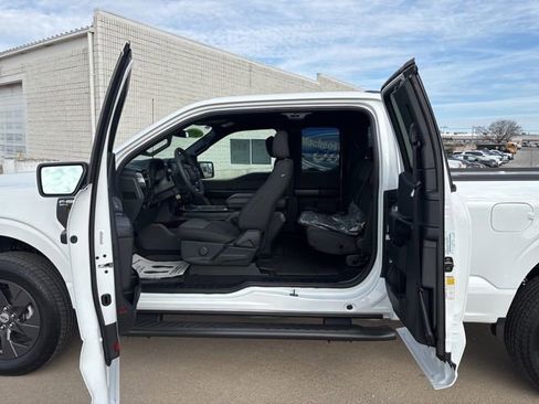 Used 2025 Ford F150 STX w/ Equipment Group 200A image 21