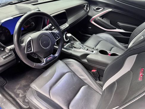 Used 2021 Chevrolet Camaro SS image 9