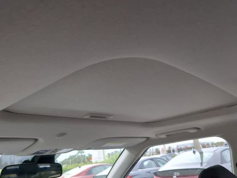 New 2026 Hyundai Venue SEL image 21