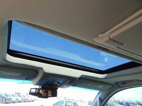 Used 2017 Chevrolet Tahoe Premier image 22