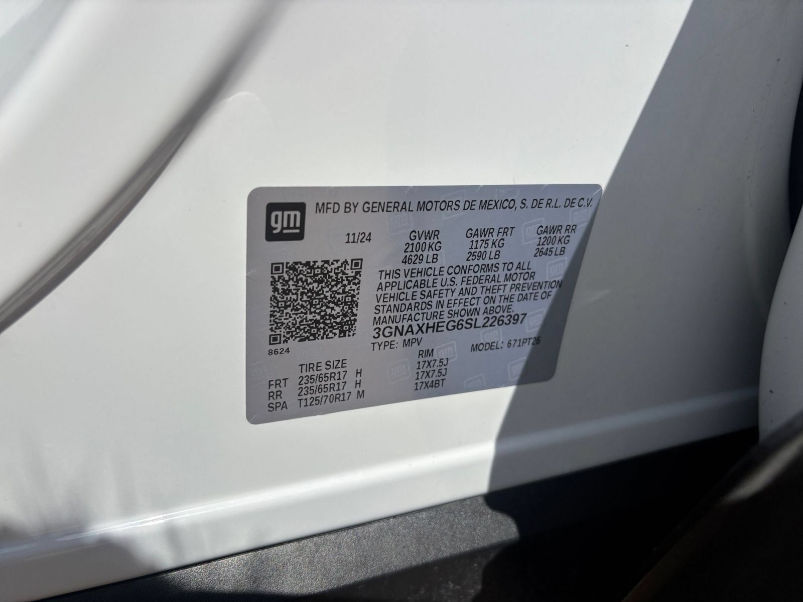 Used 2025 Chevrolet Equinox LT FWD image 29