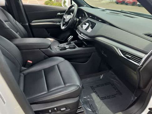 Used 2020 Cadillac XT4 Premium Luxury w/ Driver Awareness Package AWD/4WD image 21