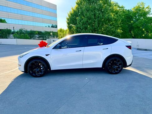 Used 2020 Tesla Model Y Long Range AWD/4WD image 17