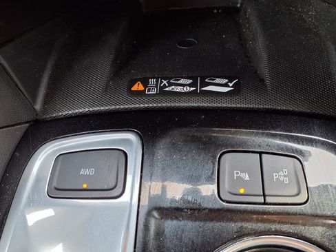 Used 2024 Chevrolet Equinox Premier image 7