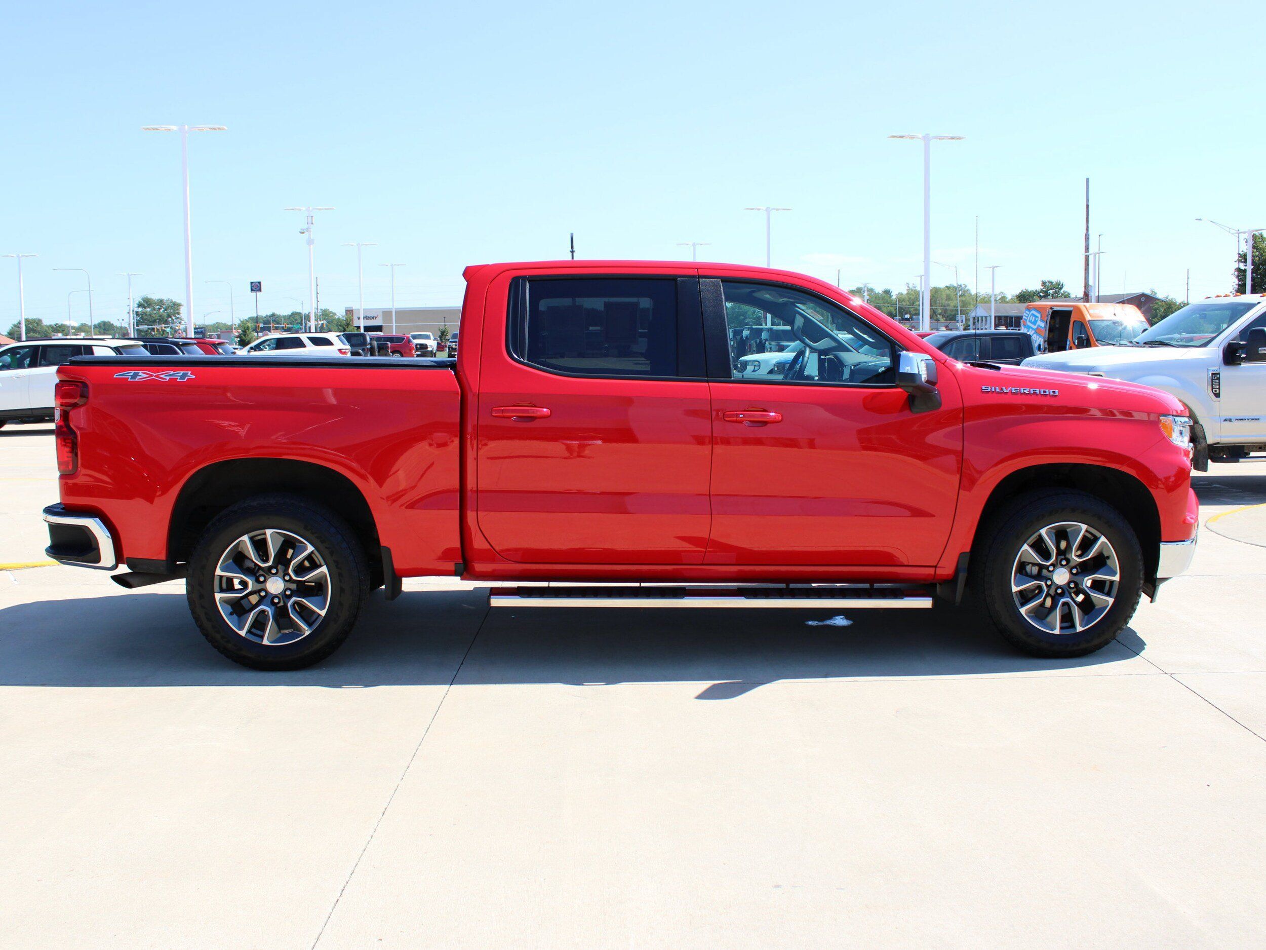 Used 2024 Chevrolet Silverado 1500 LT w/ Safety Package AWD/4WD image 9