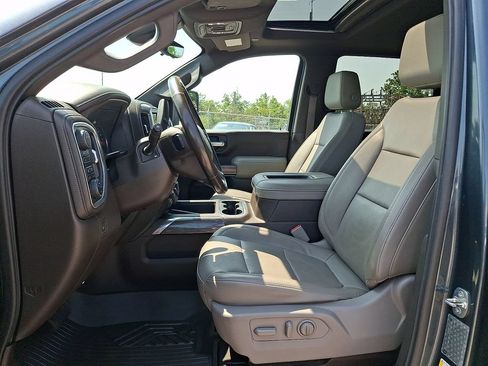 Used 2020 Chevrolet Silverado 2500 LTZ w/ LTZ Premium Package AWD/4WD image 15