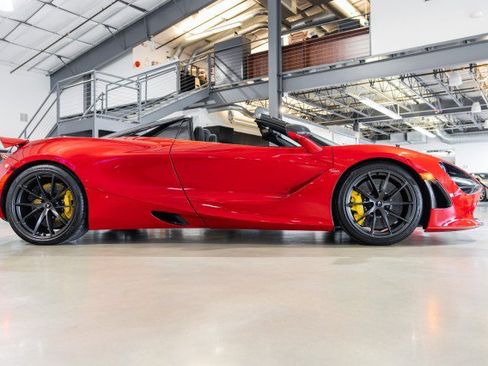 Used 2022 McLaren 720S Performance RWD image 7