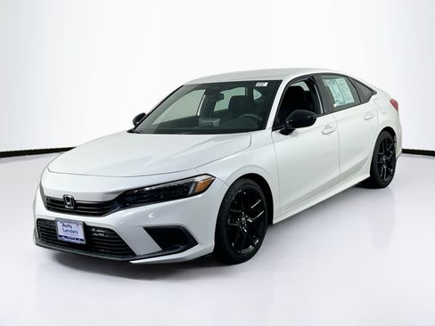 Used 2023 Honda Civic Sport image 1