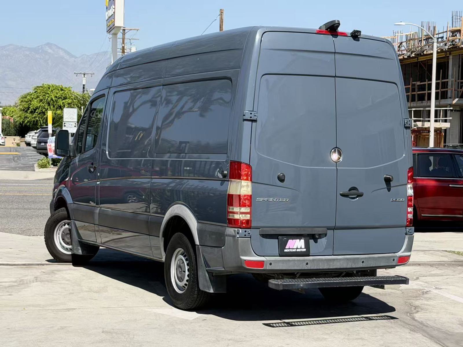 Used 2018 Mercedes-Benz Sprinter 2500 image 5