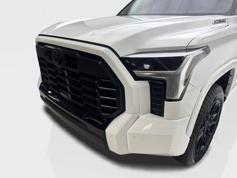 Used 2025 Toyota Tundra Limited w/ TRD Off-Road Package AWD/4WD image 16