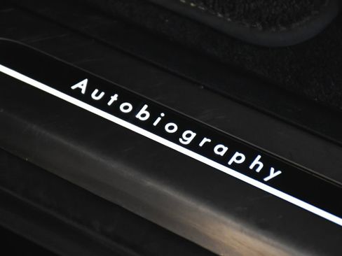 Used 2025 Land Rover Range Rover Sport Autobiography AWD/4WD image 11