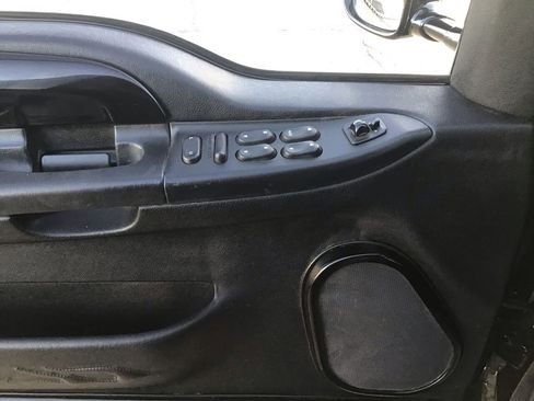 Used 2001 Ford Excursion XLT image 28