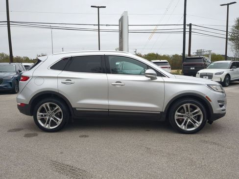 Used 2017 Lincoln MKC Reserve image 2