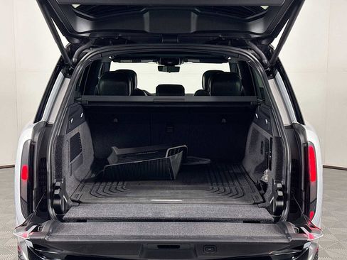 Used 2023 Land Rover Range Rover SE image 26