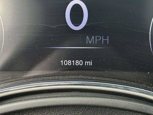 Used 2020 Jeep Grand Cherokee Altitude AWD/4WD image 18