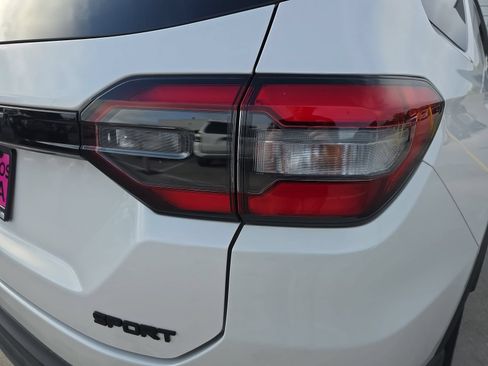 Used 2025 Honda Pilot Sport image 29